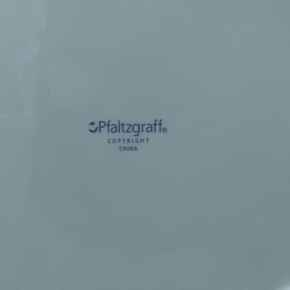 New Pfaltzgraff Winterberry Cheese Tray with Sculpted Slicer - Picture 6 of 9